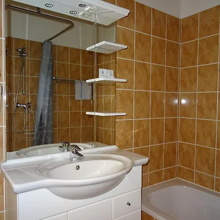 Location Et * Roquebrune-sur-Argens