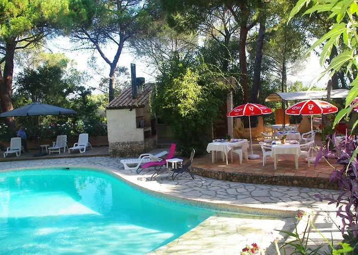 Location Et Hébergement de vacances Roquebrune-sur Argens