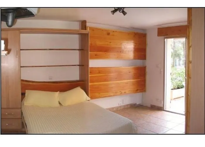 Hébergement de vacances Location Et *